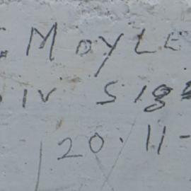 A.T. MOYLE DIV SIGS  20.11.42